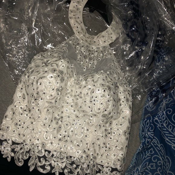 Dress - Picture 4 of 8